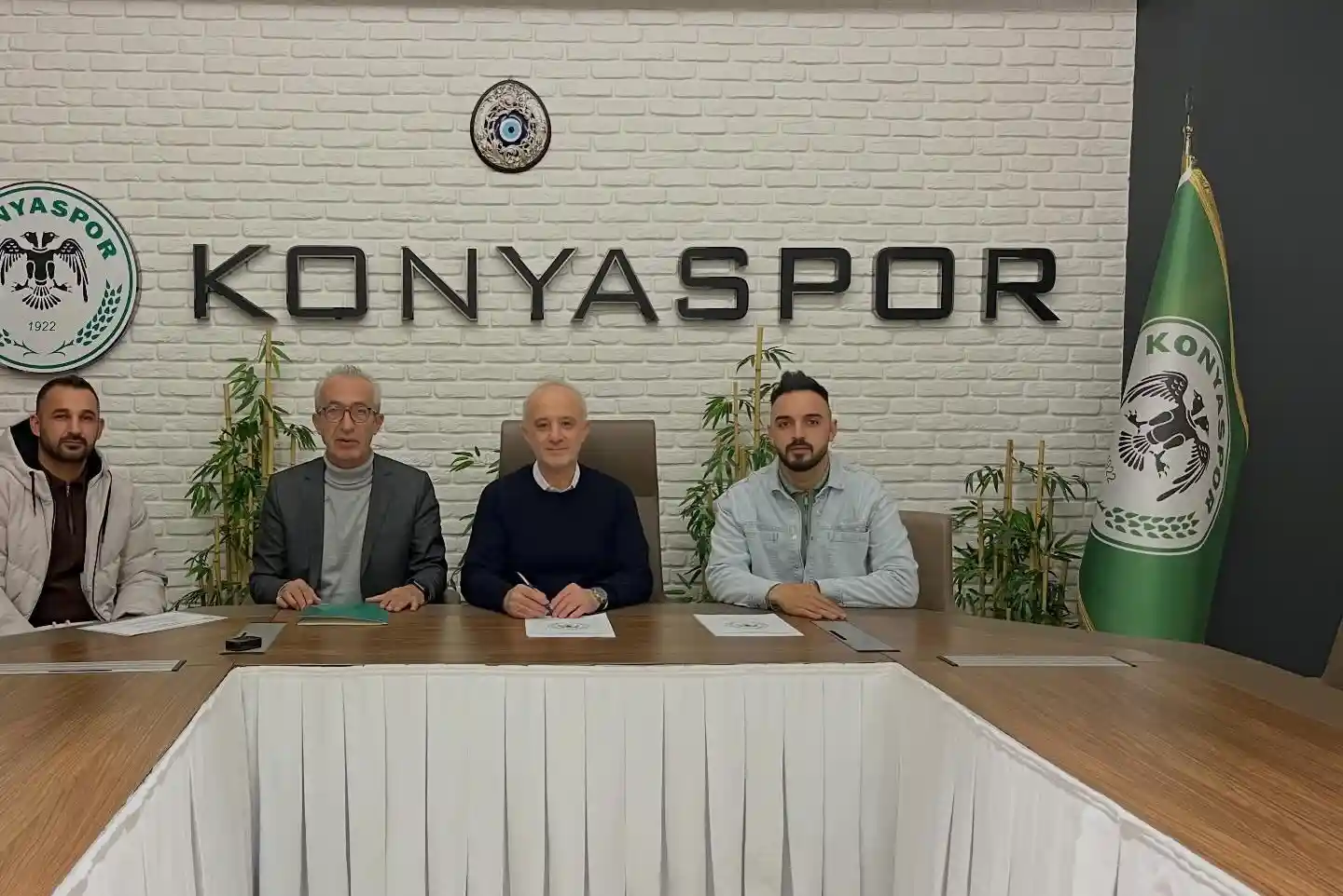 Konyaspor 2025-2026 Sezonu İçin Kulu Futbol Okulu ile Sözleşme İmzaladı